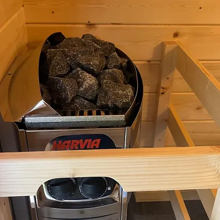 Oscar With Sauna In