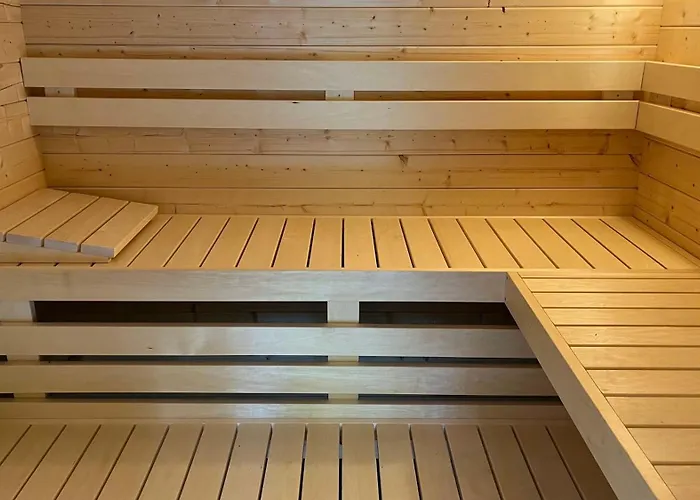 Oscar With Sauna In
