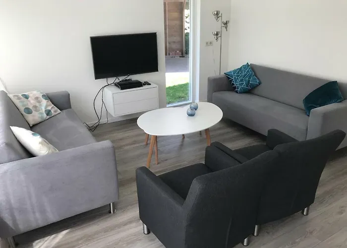 Oscar With Sauna In Holiday home
